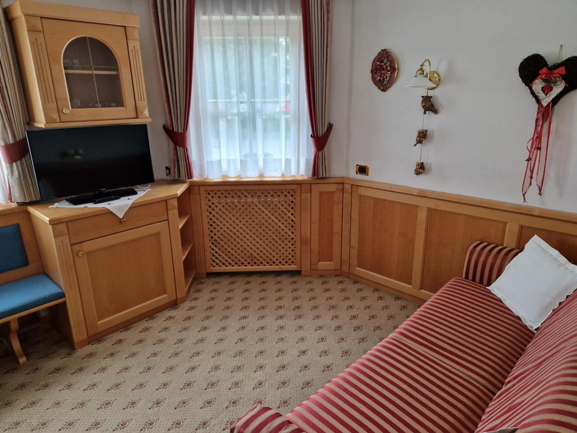 Residence Ciastel Ортізеї Екстер'єр фото