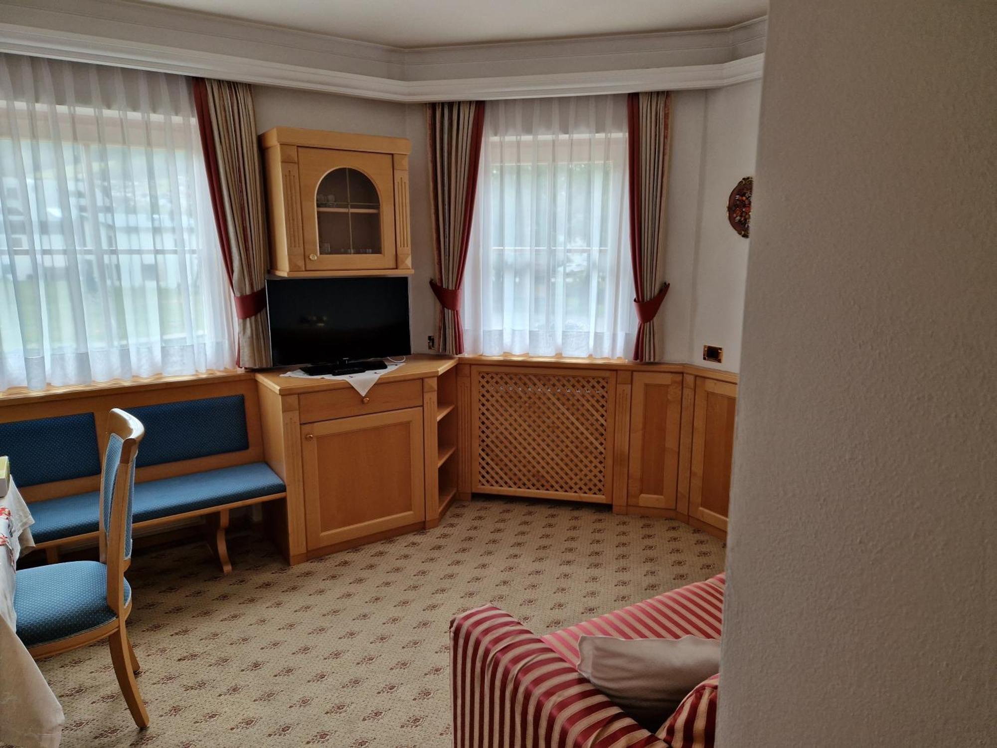 Residence Ciastel Ортізеї Екстер'єр фото